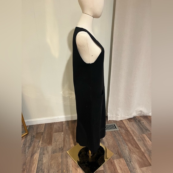 JOSEPH Milano Knitted Soft Wool Sleeveless Dress with Large Pockets, Deep V Neck - Picture 3 of 12